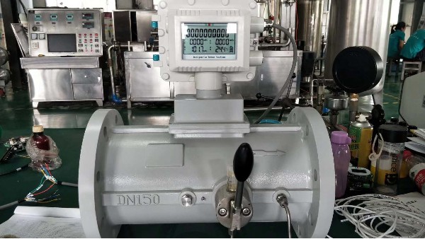 两台DN150气体涡轮流量计准备发货-U8体育官网仪表